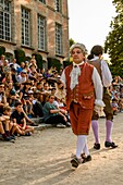 France, Yvelines (78), les Mesnuls, Les Mesnuls castlle,Heritage Day 2019, gunfight figurants in costume during a historical reconstruction