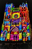 Frankreich, Somme, Amiens, Ton- und Lichtshow Chroma auf der Kathedrale von Amiens