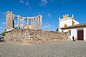 Portugal, Region Alentejo, Stadt Evora, der römische Tempel, auch Diane-Tempel genannt