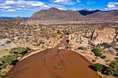 Kenia, Shaba Wildreservat, Ewaso Ngiro Fluss (Luftaufnahme) Maschine