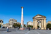 France, Gironde, Bordeaux, area classified as World Heritage by UNESCO, Place de la Victoire, Porte d'Aquitaine and the column of Vine and Wine, obelisk by sculptor Yvan Theimer