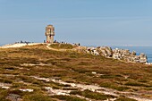 France, Finistère (29), Cornouaille, Crozon Peninsula, Camaret-sur-Mer, Pen-Hir Point in the Iroise Sea