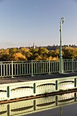 Frankreich, Loiret, Loire-Tal, Briare, Brücke des Briare-Kanals, die 45 Meter über die Loire führt