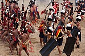 Indien, Nagaland, Kisima, Naga-Hornvogelfest, Schlachtparodie