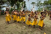 Papua-Neuguinea,Golfprovinz,Dorf Toare,traditionelles Fest namens Sing-Sing