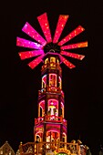 Frankreich,Pas-de-Calais (62),Arras,der Weihnachtsmarkt auf dem Grand'Place gilt als einer der schönsten in Nordfrankreich