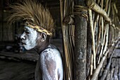 Indonesien,Papua,Bezirk Asmat,Stamm der Asmat im Dorf Uwus