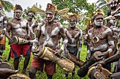 Indonesien,Papua,Bezirk Asmat,Asmat-Stamm im Dorf Uwus