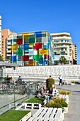 Spanien,Andalusien,Costa del Sol,Málaga,die Hafenpromenade,das Kunstzentrum Pompidou,der Kubus von Daniel Buren