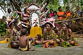 Papua-Neuguinea,Golfprovinz,Dorf Toare,traditionelles Fest namens Sing-Sing