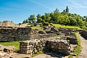 Bulgaria, Veliko Tarnovo, Ruins of the royal city, symbol of the glory of the Second Bulgarian Empire and independence lost during the Ottoman invasions in Europe. Impregnable fortress, Tsarevets fell from the hands of a traitor.