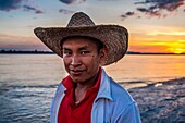 Colombia, Llanos, Vichada, Tambora, Tuparro National Park, fisherman