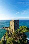 Italien,Ligurien,Provinz La Spezia,Nationalpark Cinque Terre,von der UNESCO zum Weltkulturerbe erklärt,Dorf Monterosso al Mare,Aurora-Turm aus dem 16. Jahrhundert,Torre Aurora Restaurant Bar