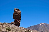 Spanien,Kanarische Inseln,Insel Teneriffa,Teide-Nationalpark,von der UNESCO zum Weltnaturerbe erklärt,Felsformationen Los Roques de Garcia (2142 m) und Teide-Vulkangipfel (3718 m)