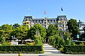 Schweiz,Kanton Waadt,Lausanne,Stadtteil Ouchy,das 5-Sterne-Hotel Rivage palace in idealer Lage am Genfer See