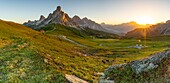 Italien,Venetien,Provinz Belluno,Dolomiten,UNESCO-Welterbe,Passo Giau oder Santa-Lucia-Pass (2462 m)