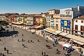 Italien,Venetien,Verona,von der UNESCO zum Weltkulturerbe erklärt,der Bra-Platz