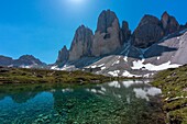 Italien,Trentino-Südtirol,Dolomitenmassiv,das von der UNESCO zum Weltnaturerbe erklärt wurde,Drei Zinnen von Lavaredo