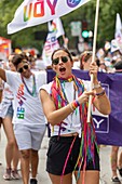 Kanada,Provinz Quebec,Montreal,Montreal Pride Festival,Abschlussparade,LGBTQIA+ Gemeinschaft ((lesbisch,schwul,bisexuell,trans,queer,intersexuell,asexuell))