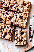 Hazelnut blondies (chocolate chip biscuit bar)