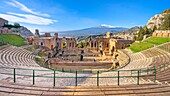 Antikes griechisches Theater von Taormina,Taormina,Messina,Sizilien,Italien,Mittelmeer,Europa