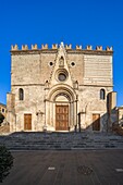 Facade of Orsini Square, Cathedral of Santa Maria Assunta, Teramo, Abruzzo, Italy, Europe