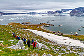 Guests from the Lindblad Expedition ship National Geographic Explorer at Hornsund (Horn Sound) in the Svalbard Archipelago, Norway, Arctic, Europe