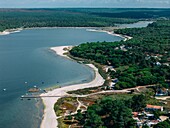 The Lagoa de Albufeira, a picturesque lagoon opening out on a beautiful beach, the Praia da Lagoa de Albufeira, Costa da Caparica coastline, Portugal, Europe