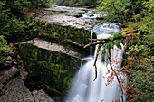 Sgwd Clun-Gwyn-Wasserfall,Ystradfellte,Brecon Beacons,Powys,Wales,Vereinigtes Königreich,Europa