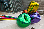 Tulpen des Künstlers Jeff Koons im Guggenheim-Museum des Architekten Frank Gehry,Bilbao,Provinz Biskaya,Baskenland,Spanien,Europa