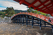 Itsukushima-Schrein,Shinto-Tempel,auf der Insel Miyajima,UNESCO-Weltkulturerbe,Präfektur Hiroshima,Honshu,Japan,Asien