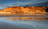 Kalksteinklippen an der Dunraven Bay,Southerndown,Bridgend,Südwales,Vereinigtes Königreich,Europa