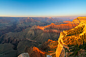 Grand Canyon bei Sonnenuntergang,Yavapai Point,Grand-Canyon-Nationalpark,UNESCO-Welterbe,Arizona,Vereinigte Staaten von Amerika,Nordamerika