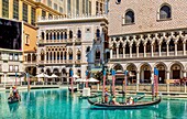 Gondolas at the Venetian Hotel and Casino,eröffnet 1999,Las Vegas,Nevada,Vereinigte Staaten von Amerika,Nordamerika