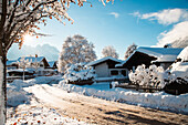 Winterzeit im kleinen deutschen Dorf Garmisch-Partenkirchen,Bayern,Deutschland,Europa