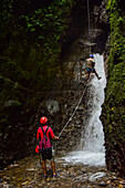 Canyoning und Abseilen von Wasserfällen mit Pure Trek in La Fortuna,Costa Rica