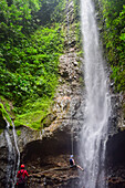 Canyoning und Abseilen von Wasserfällen mit Pure Trek in La Fortuna,Costa Rica