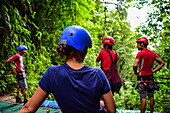 Canyoning und Abseilen an einem Wasserfall mit Pure Trek in La Fortuna,Costa Rica