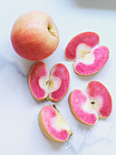 Apple variety 'Lucy red'
