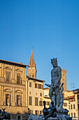 Der Neptunbrunnen von Ammannati auf der Piazza della Signoria in Florenz, Italien.