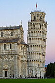 The Leaning Tower of Pisa, the campanile or bell tower of the Duomo or Cathedral of Pisa. Pisa, Italy.