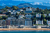 Landscape view over Playa de La Concha beach in San Sebastian, Gipuzkoa, Donostia San Sebastian city, north of Spain, Euskadi, Euskaerria, Spain.