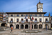 Old Town of Guernica. Guernica was bombed by Nazi Germany's Luftwaffe. The attack inspired Pablo Picasso's painting Guernica, depicting his outrage at the attack, Gernika Lumo, province of Biscay, Pais Vasco, Basque country, Spain