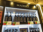 Portugal, Insel Madeira, Madeira-Weinregal