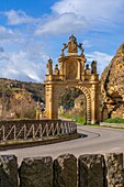 Arch of Fuencisla (Arco de la Fuencisla), Segovia, Castile and Leon, Spain