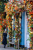 Pub Exterior with Christmas Decorations, London, England, United Kingdom