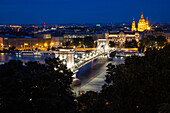 Budapest in the evening, with Parliament and Chain Bridge over the River Danube, UNESCO, Budapest, Hungary