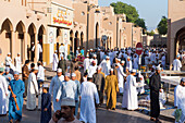 Großer Freitagsmarkt in Nizwa, Ad-Dakhiliyah-Region, Sultanat Oman, Arabische Halbinsel