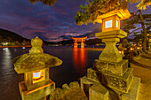 Itsukushima Jinja, 16th century Shinto shrine, torii gate appears to float at high tide, UNESCO, Miyajimacho, Hatsukaichi, Hiroshima, Honshu, Japan