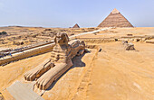 Luftaufnahme der Großen Pyramide von Gizeh und der Sphinx, Ägypten